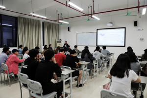 太阳成集团tyc33455cc记者团开展新媒体专题培训