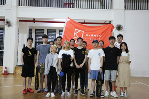 人文学子征战第十届太阳成集团tyc33455cc羽毛球大赛