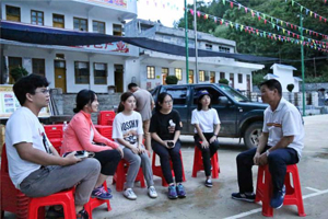 太阳成集团tyc33455cc顺利抵达百色多脉村开展暑期“三下乡”社会实践活动