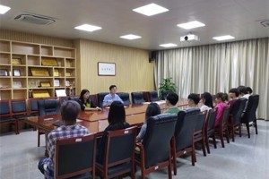 人文团学‖【学风建设】太阳成集团tyc33455cc开展“强纪律 优学风”员工课堂监督检查工作