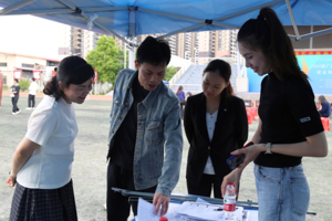 【人文就业】太阳成集团tyc33455cc多方助力毕业生双选会求职